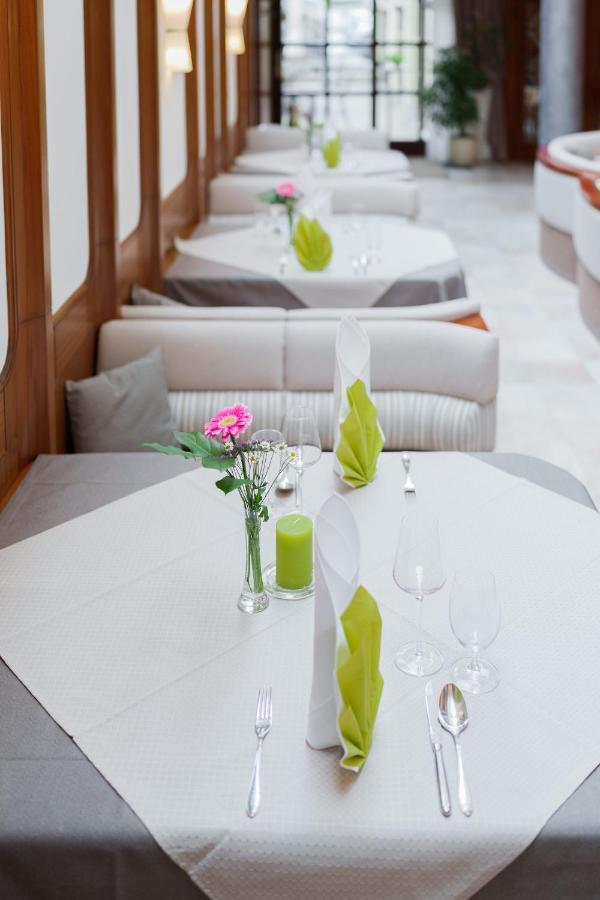 Gasthof-Restaurant Kollar Goebl ドイチュランツベルク エクステリア 写真