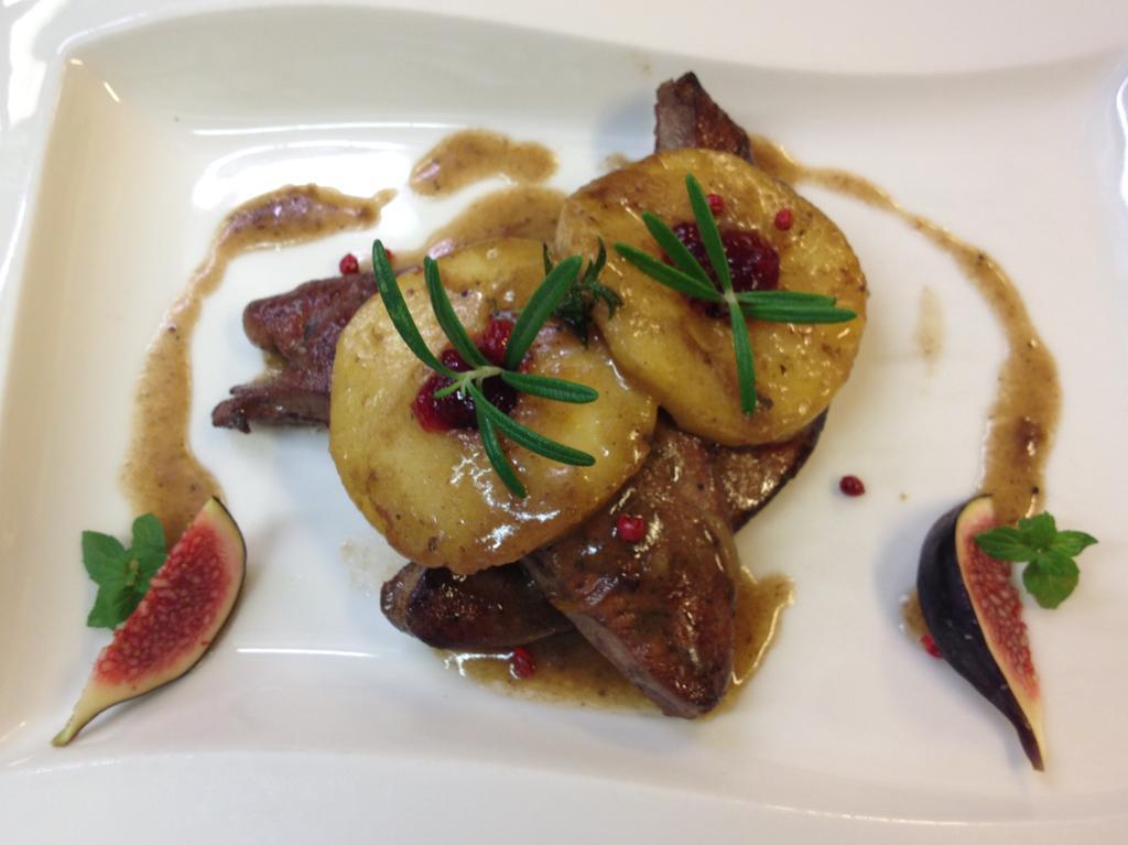 Gasthof-Restaurant Kollar Goebl ドイチュランツベルク エクステリア 写真